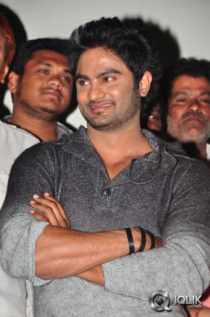 Aadu-Magadura-Bujji-Success-Meet